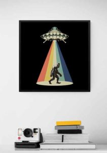 UFO Retro Bigfoot - Tony Rubino UFO Retro Bigfoot - Tony Rubino